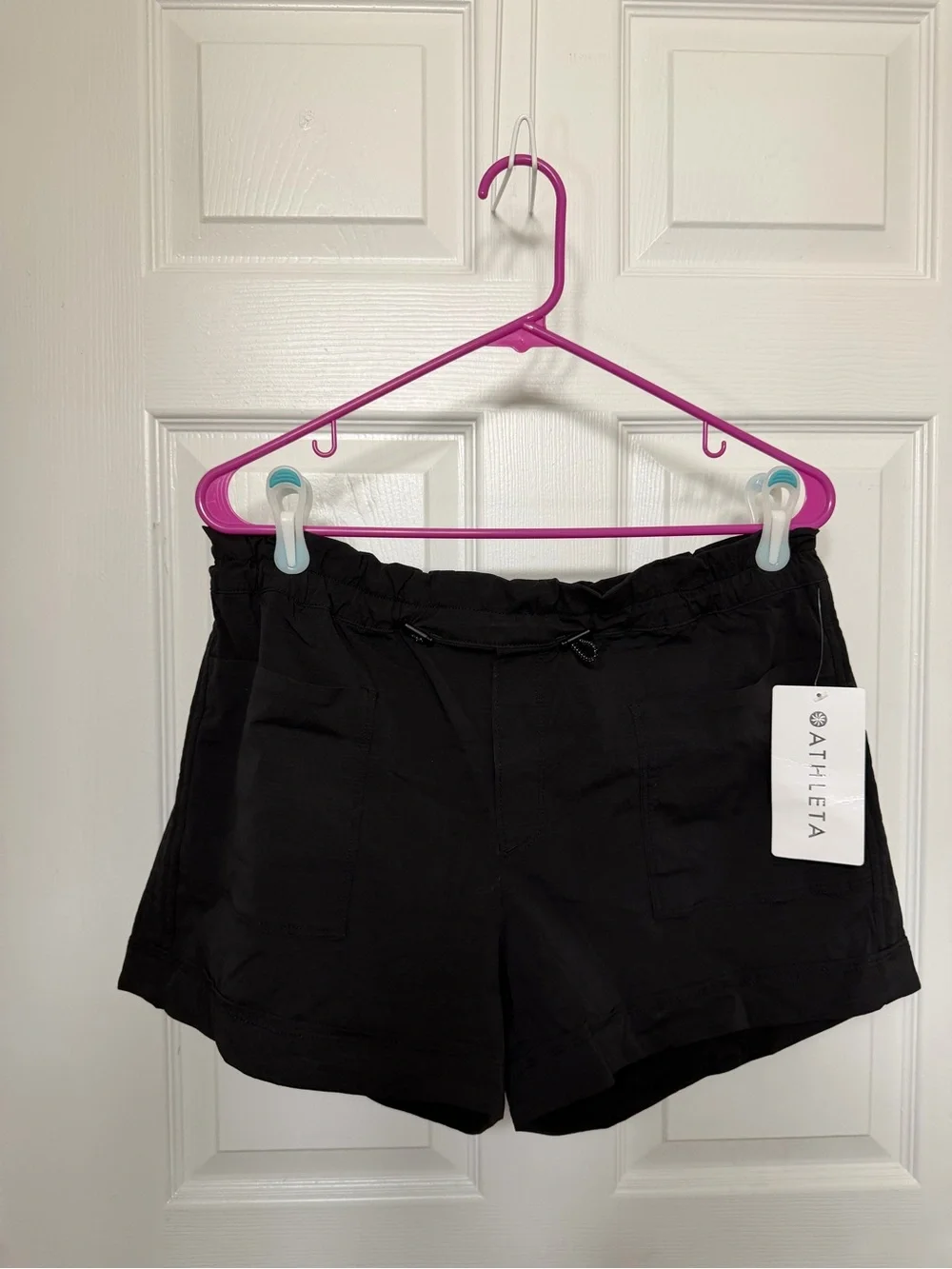 Athleta Women’s Black Trekkie Pull-On Shorts